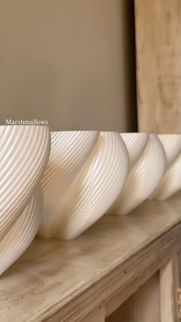 Large Coral Vase - Image 3