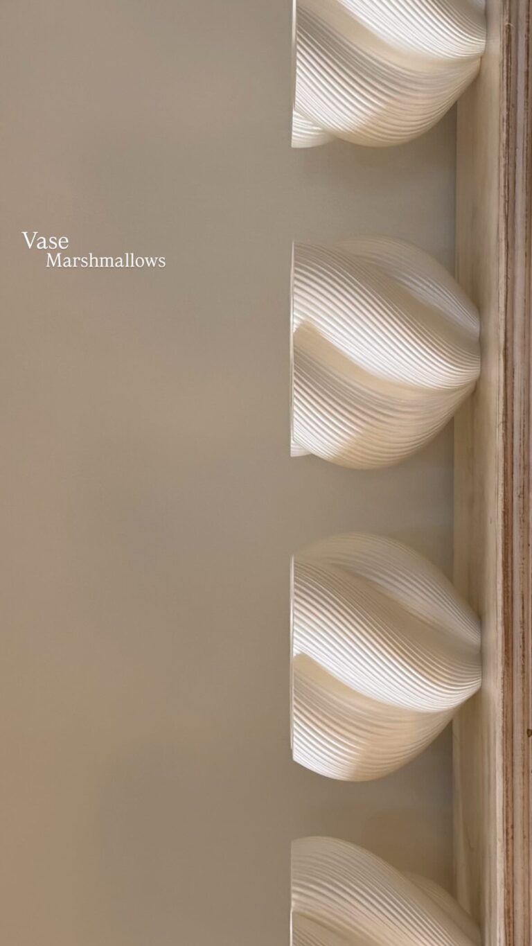 Large Coral Vase - Image 8